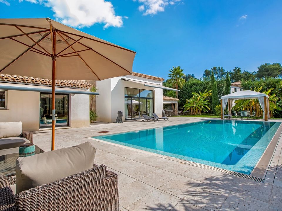 Villa i Roquefort-les-Pins, Alpes-Maritimes - bilde 3