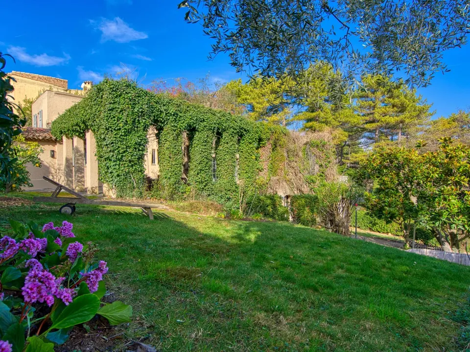 Villa i Mouans-Sartoux, Alpes-Maritimes - foto 2
