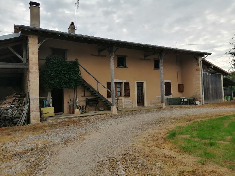 Farm hus i Saint-Etienne-sur-Reyssouze, Ain - foto 1