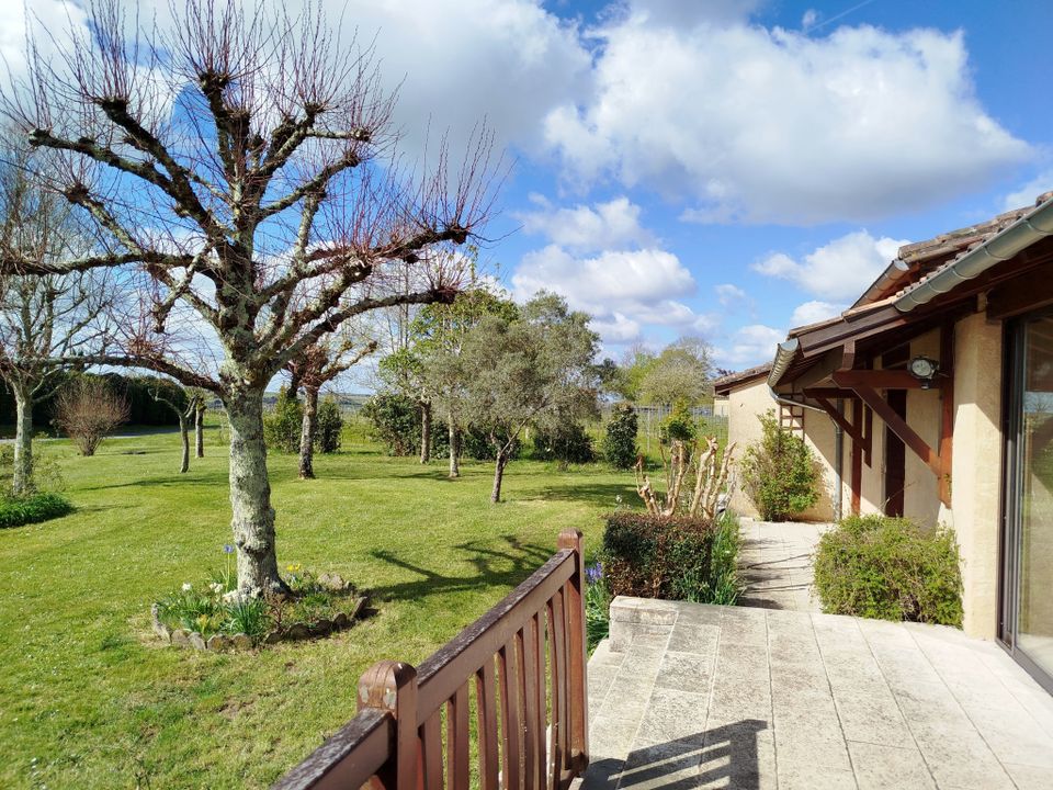 Villa i Saint-Andre-et-Appelles, Gironde - foto 2
