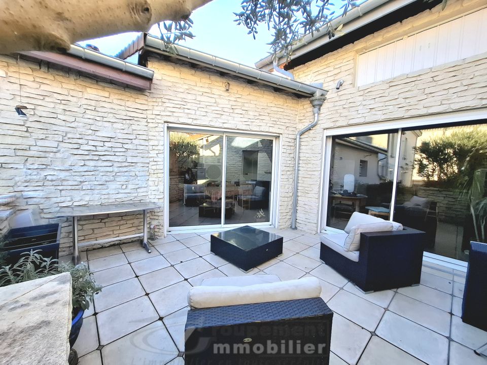 Villa i Romans-sur-Isère, Drome - foto 1