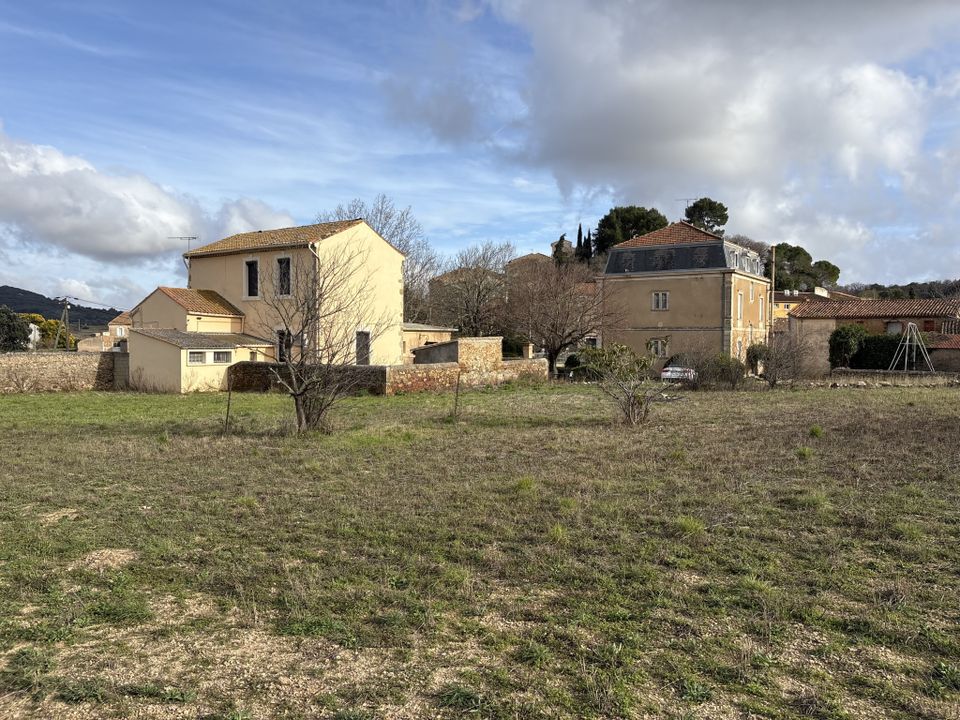 Helårsgrund i Fouzilhon, Herault - foto 2