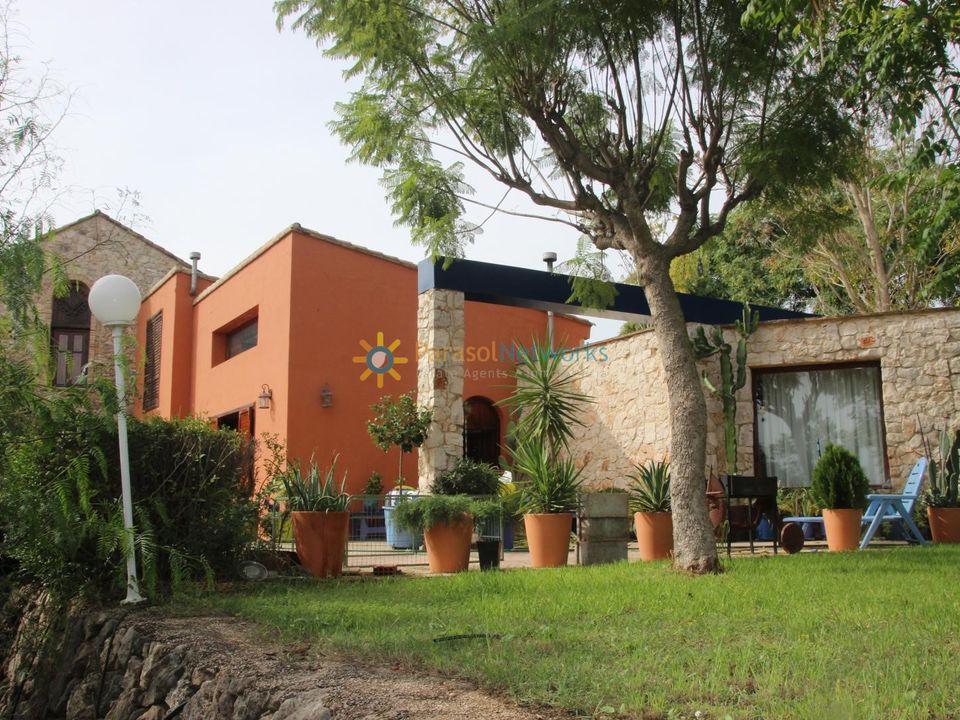 Villa i Llocnou De Sant Jeroni, Valencia - foto 1