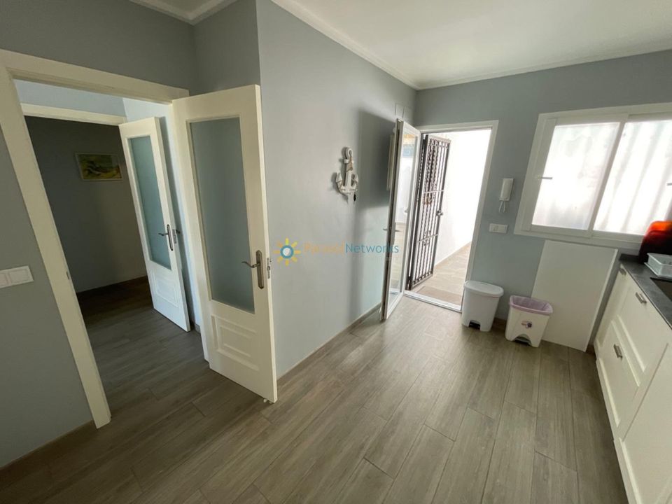 Villa - Playa De Miramar, Valencia - photo 5