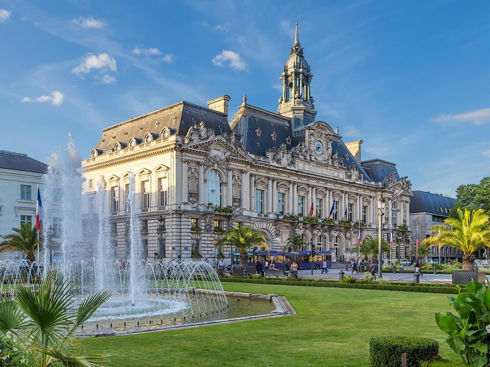 Erhvervsejendom i Tours, Indre-et-Loire - foto 3
