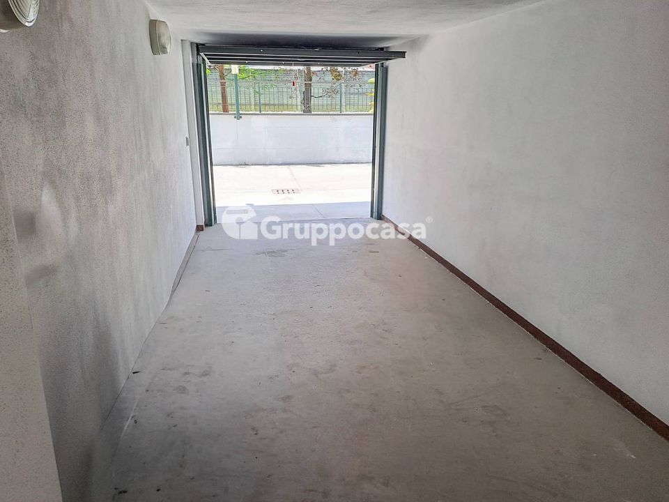 Parkeringsplads i Magenta, Milan - foto 5