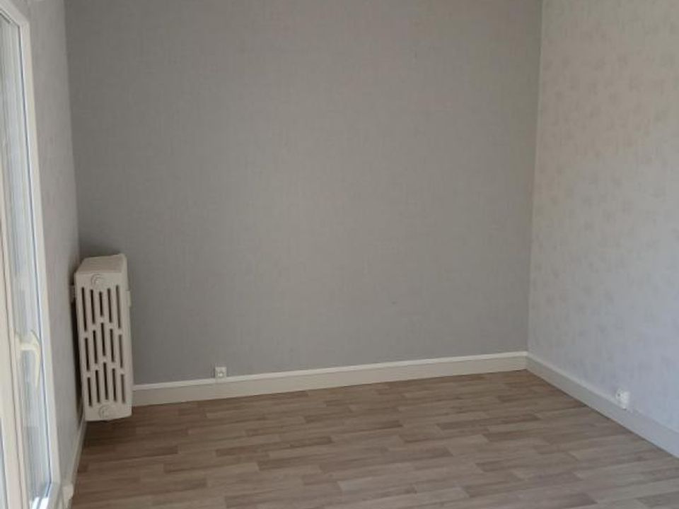 Apartment in Avallon, Yonne - photo 4