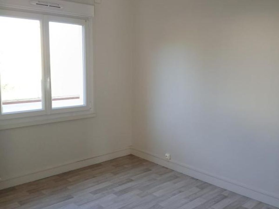 Apartment in Avallon, Yonne - photo 5