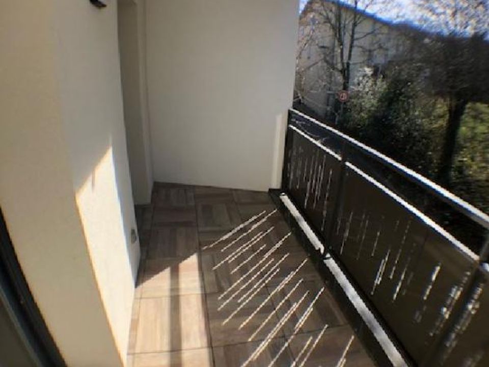 Lejlighed i Francheville, Rhone - foto 1