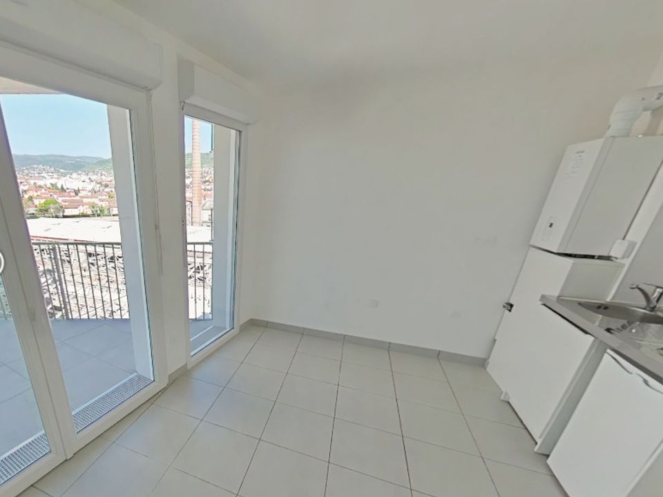 Apartment in Clermont-Ferrand, Puy-de-Dome - photo 1