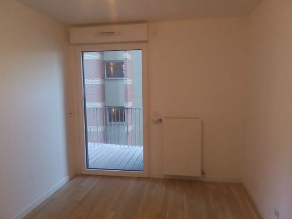 Apartment in Issy-les-Moulineaux, Hauts-de-Seine - photo 3