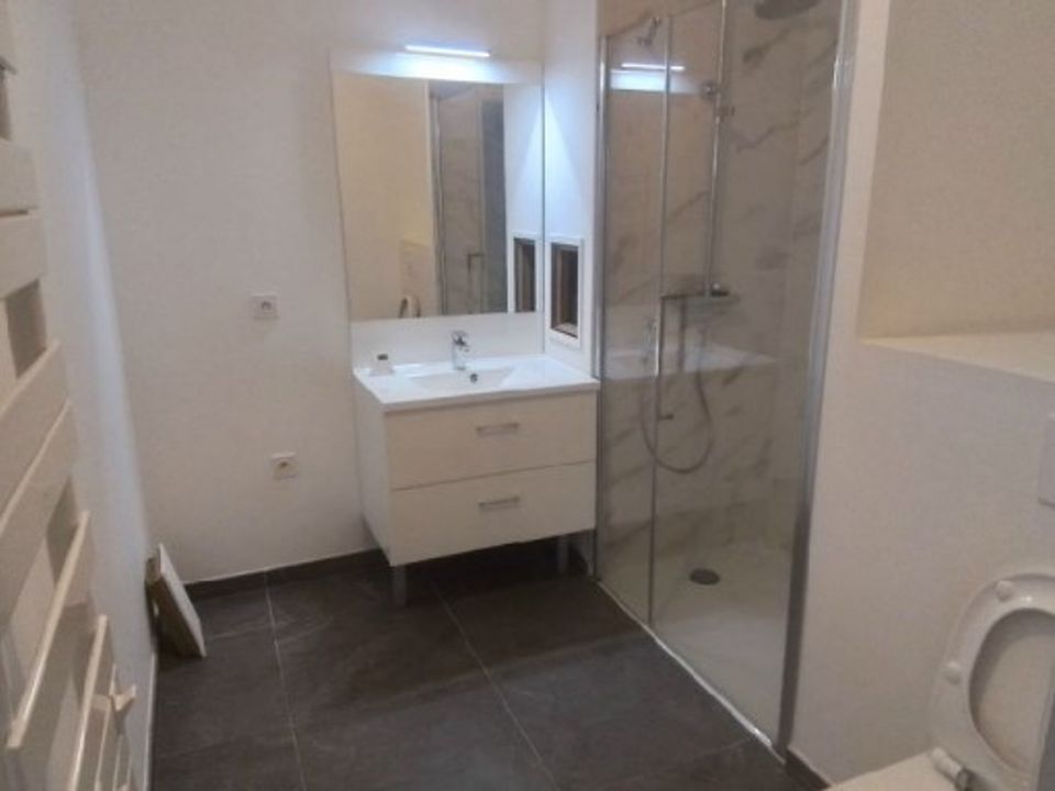 Apartment in Issy-les-Moulineaux, Hauts-de-Seine - photo 4