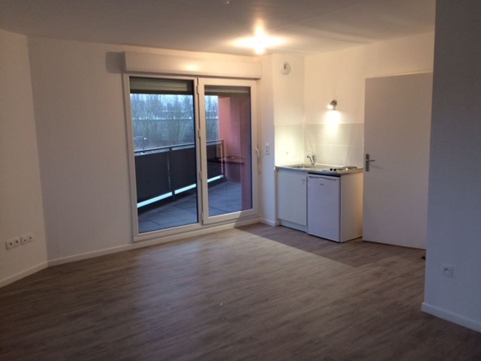 Lejlighed i Aulnoy-lez-Valenciennes, Nord - foto 2