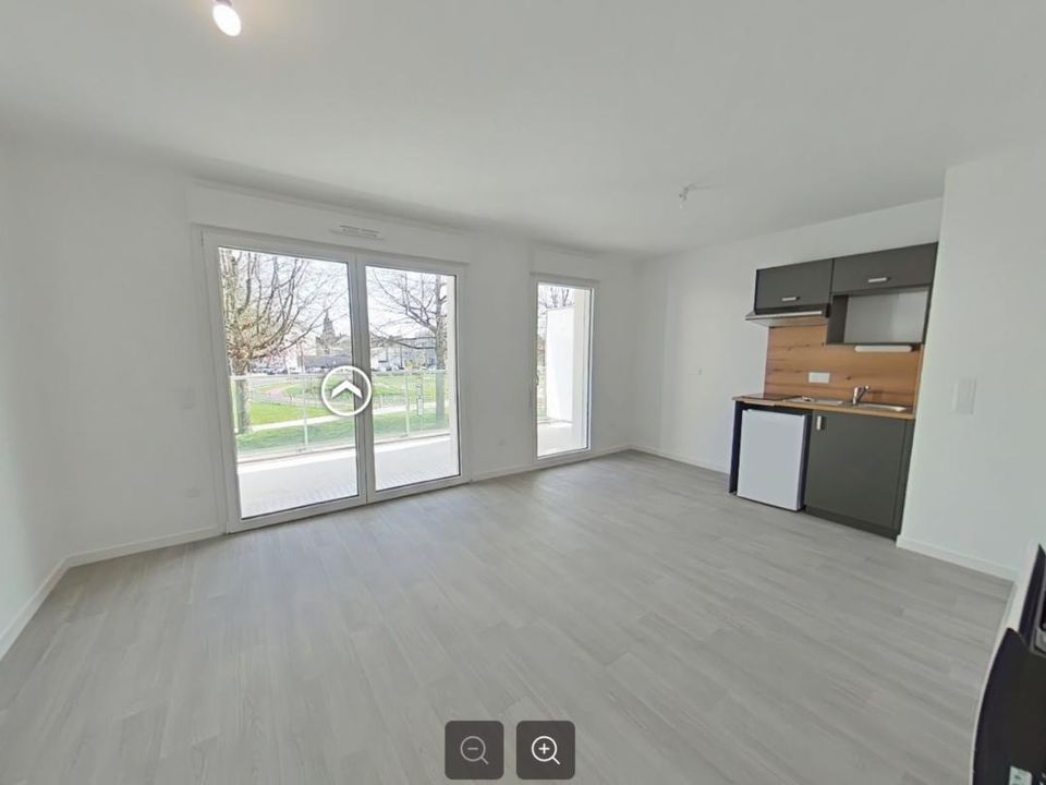Lejlighed i L'Huisserie, Mayenne - foto 1