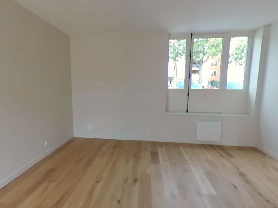 Apartment in Riom, Puy-de-Dome - photo 2
