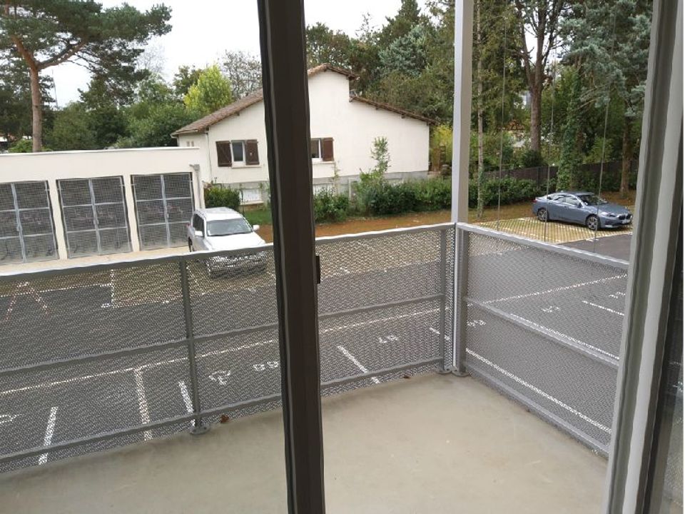 Apartment in Poitiers, Vienne - photo 3