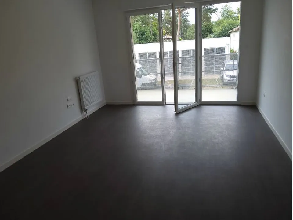 Apartment in Poitiers, Vienne - photo 4