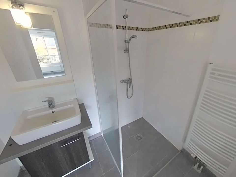 Apartment in Amiens, Somme - photo 3