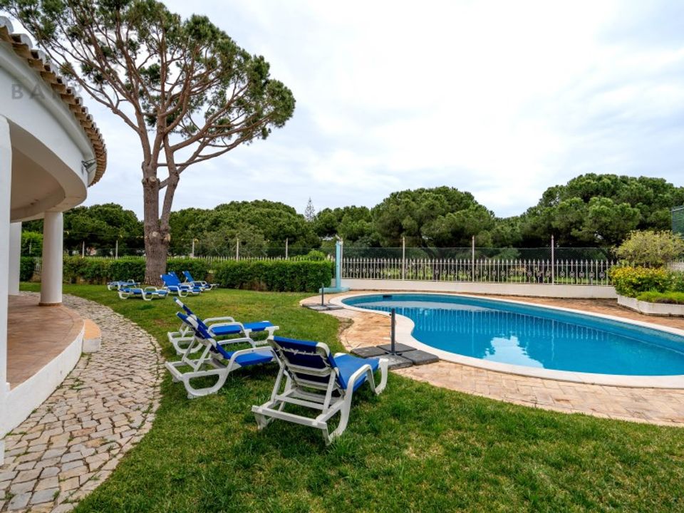 Villa i Quarteira, Faro - foto 1