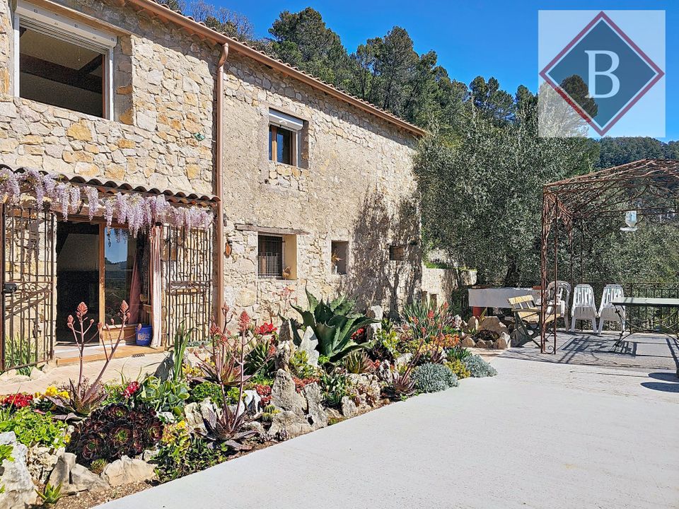 Villa i Saint-Cezaire-sur-Siagne, Alpes-Maritimes - foto 2