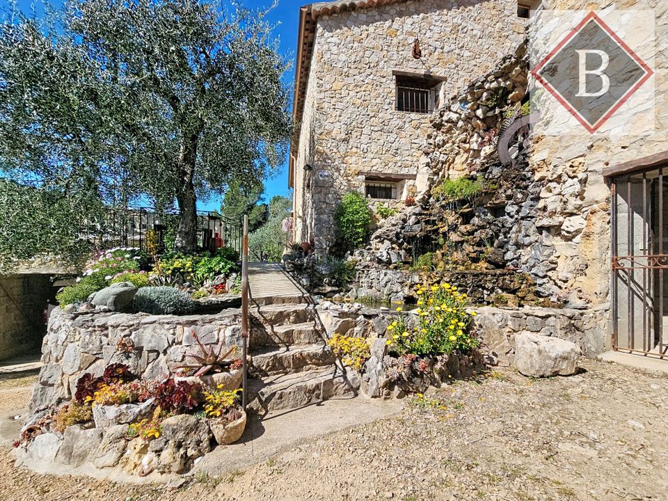 Villa i Saint-Cezaire-sur-Siagne, Alpes-Maritimes - foto 3