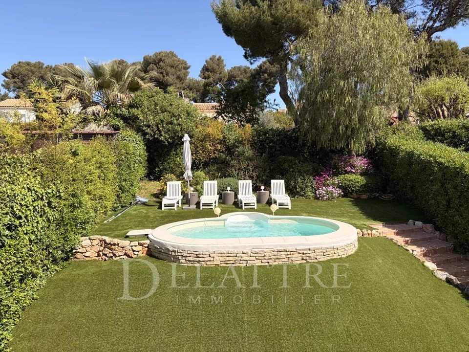 Villa i Antibes, Alpes-Maritimes - foto 1