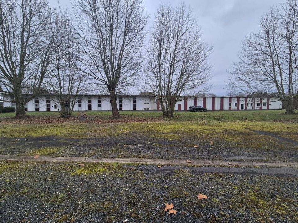 Erhvervsejendom i Courtenay, Loiret - foto 1