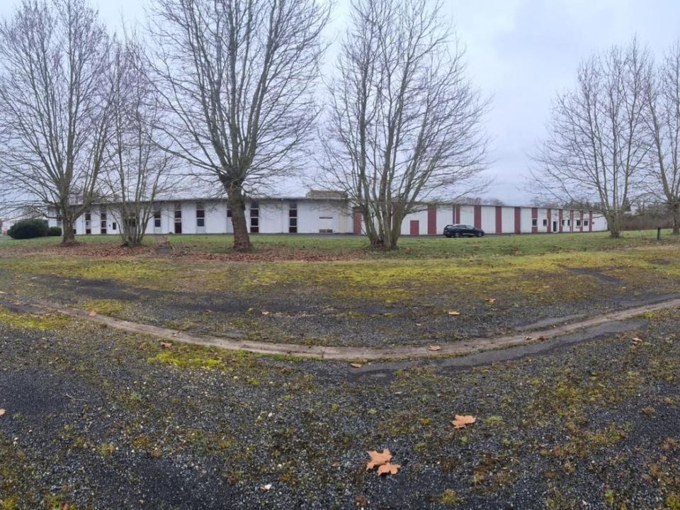 Erhvervsejendom i Courtenay, Loiret - foto 4