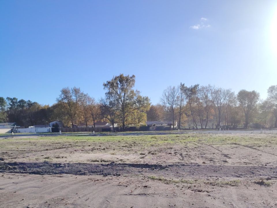 Helårsgrund i Biganos, Gironde - foto 1