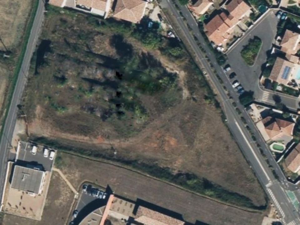Helårsgrund i Cazouls-lès-Béziers, Herault - foto 1