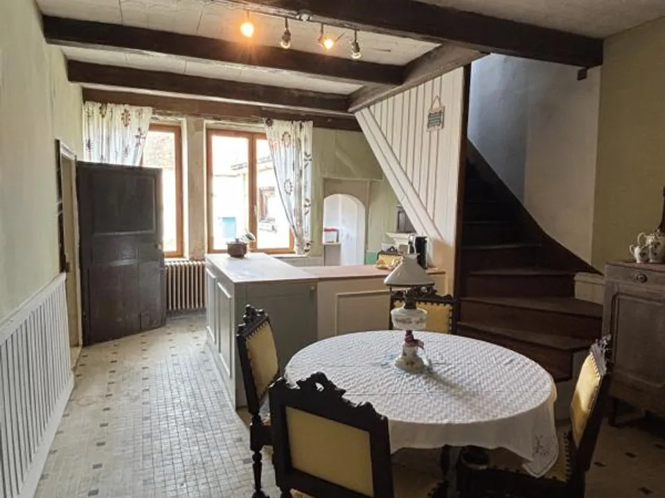 Landsbyhus i Neuvelle-lès-Voisey, Haute-Marne - foto 3