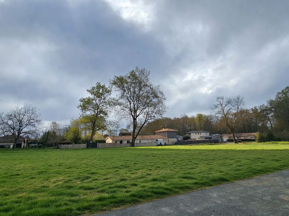 Helårsgrund i Castelnau-de-Médoc, Gironde - foto 1
