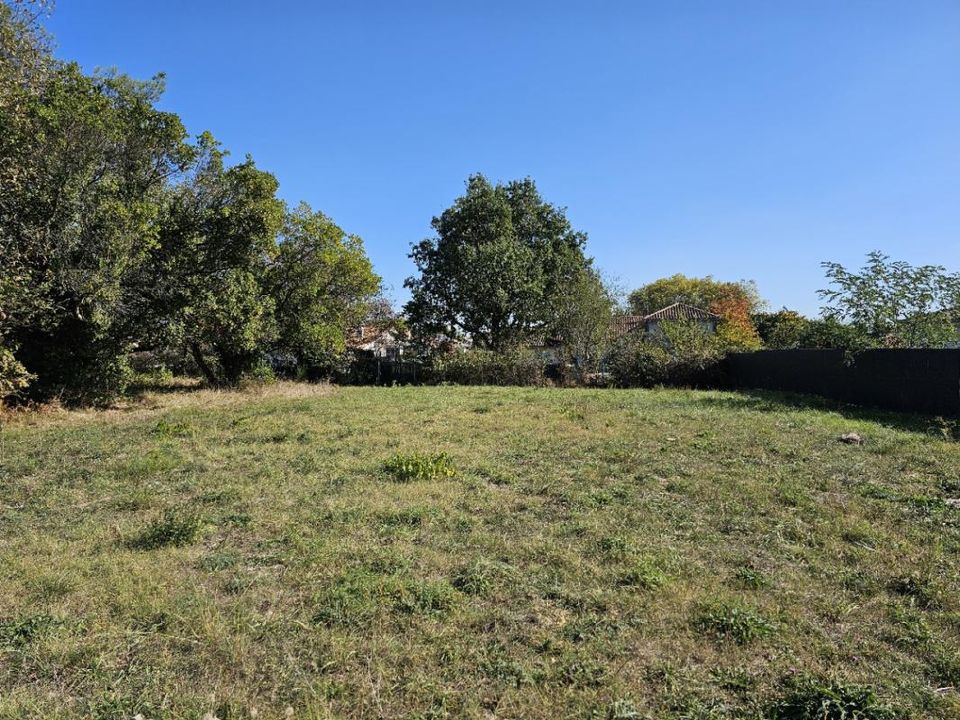 Helårsgrund i Saint-Savin, Gironde - foto 1