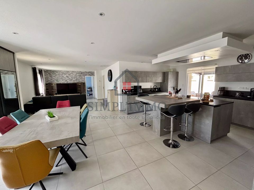 Villa en Saint-Agnant, Charente-Maritime - foto 1
