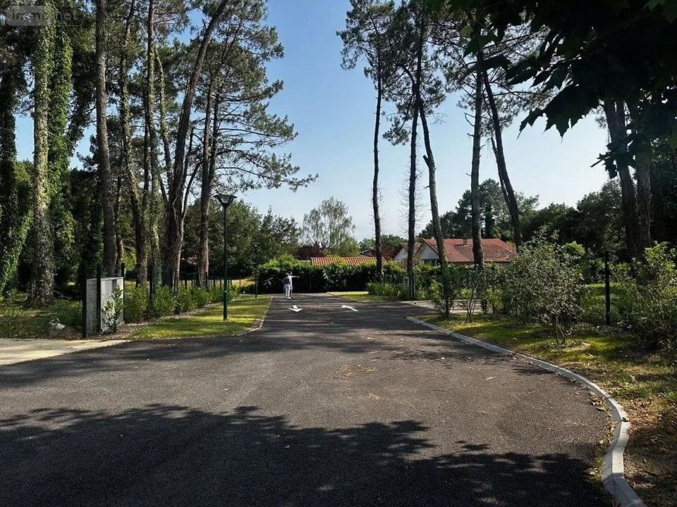 Helårsgrund i Le Taillan-Médoc, Gironde - foto 1