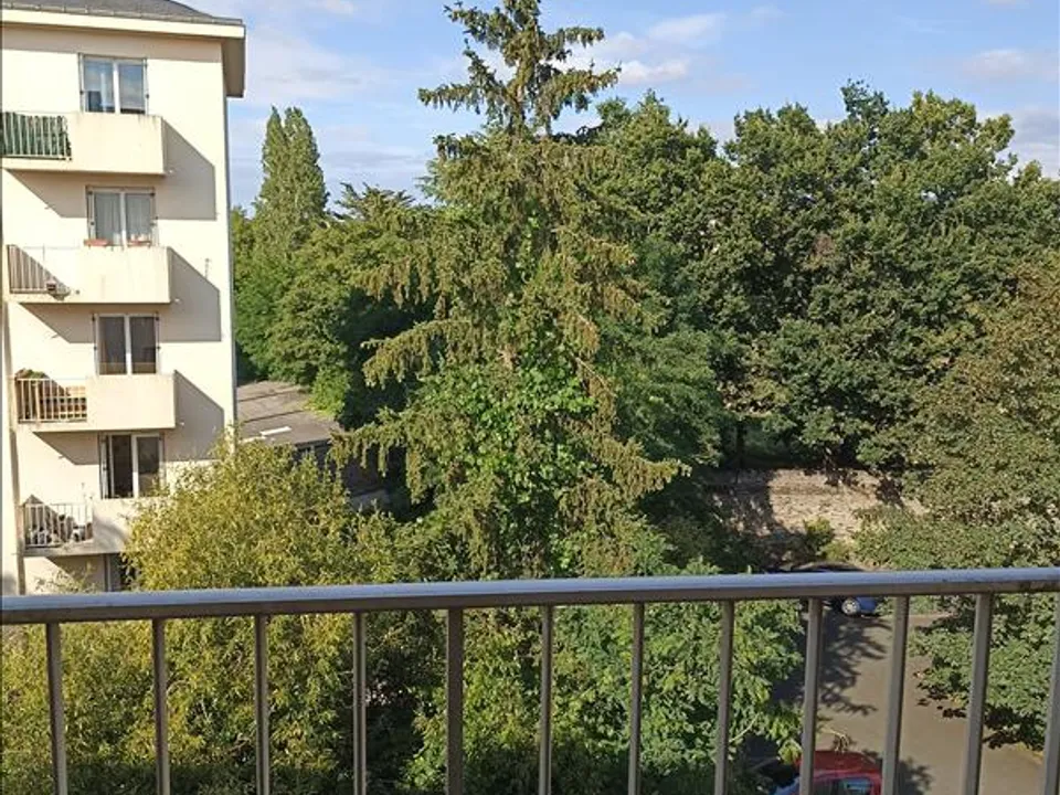 Apartment in Angers, Maine-et-Loire - photo 5