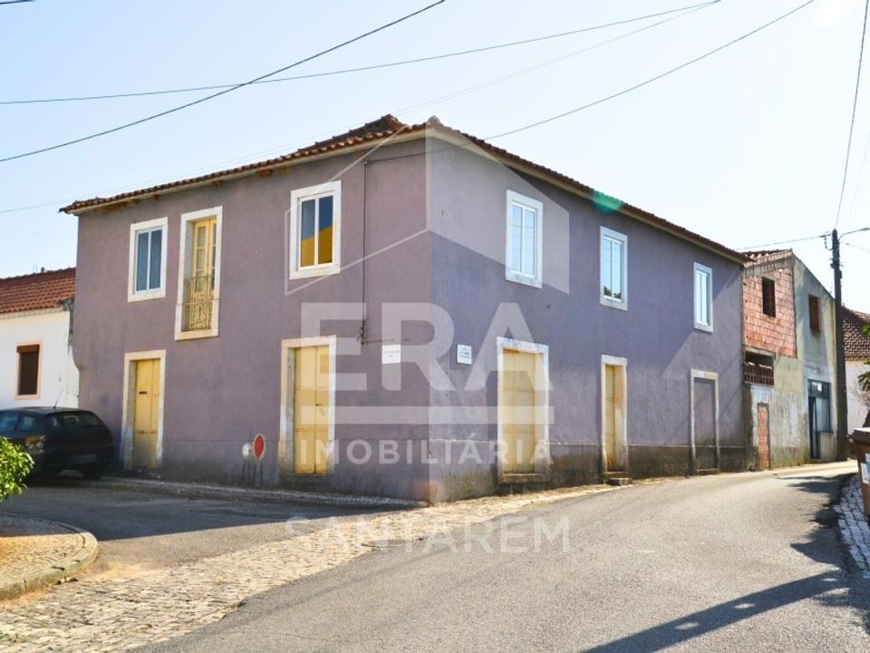 Villa in Alcanena, Santarem - photo 1