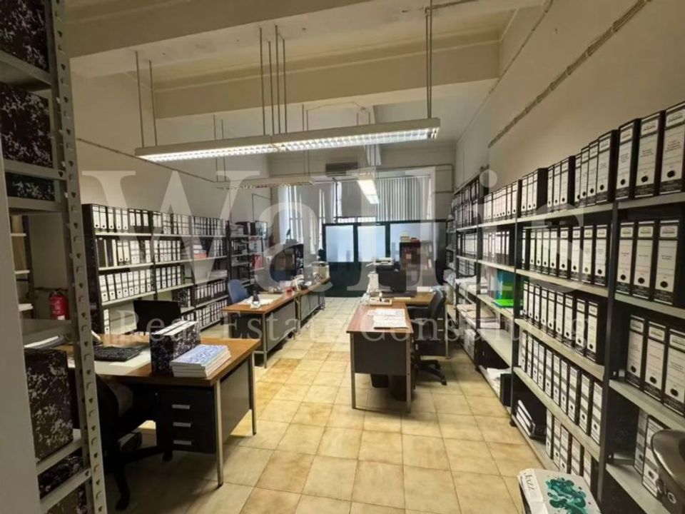 Erhvervsejendom i Alvalade, Setubal - foto 1