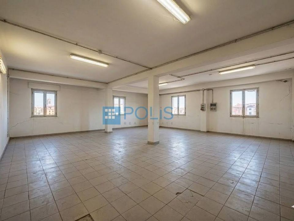 L'establiment comercial a Padua, Padua - foto 1