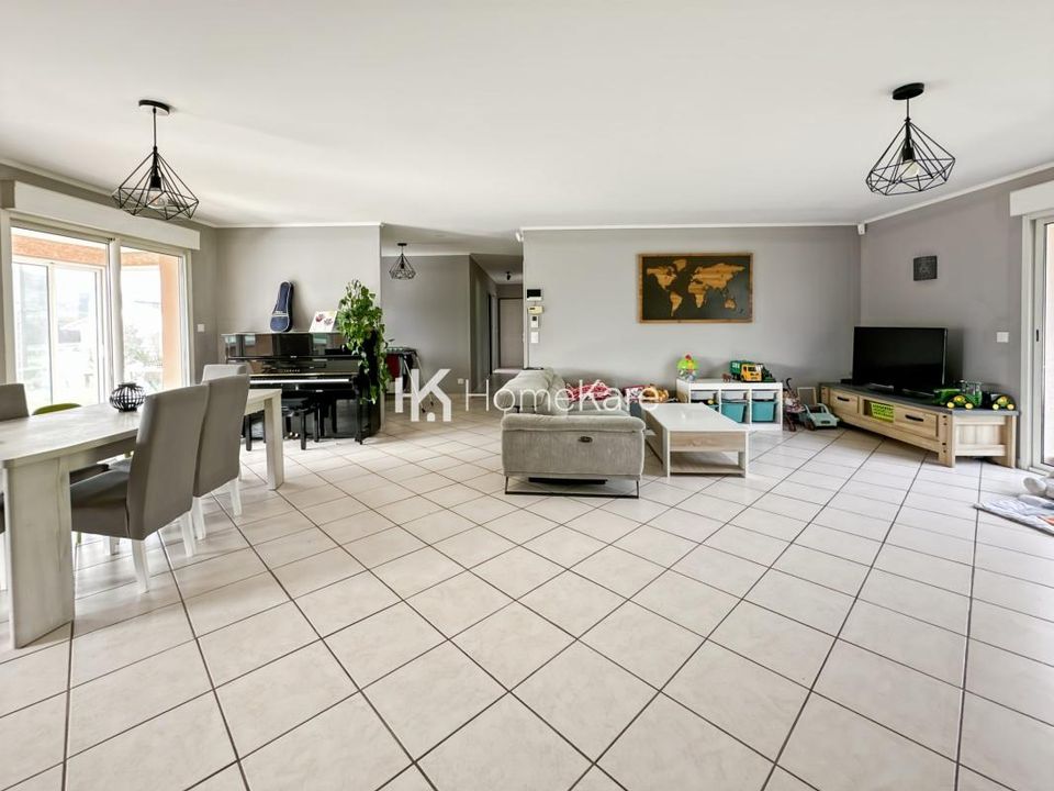 Villa i Martres-Tolosane, Haute-Garonne - bilde 1