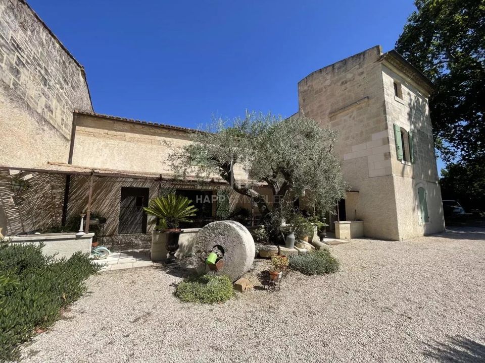Villa en Arles, Bouches-du-Rhone - foto 2