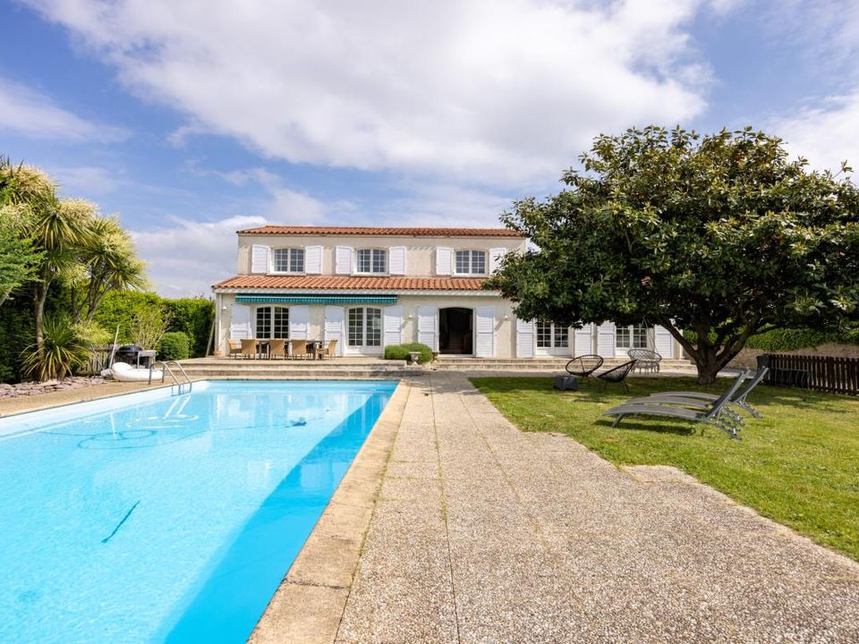 Villa i Saint-Julien-de-Concelles, Loire-Atlantique - bilde 1