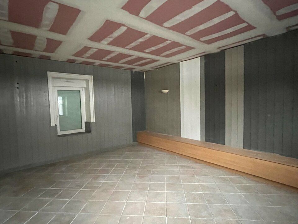 Commercial property in Vannes, Morbihan - photo 2
