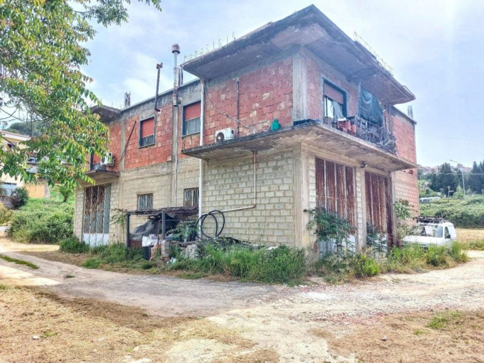 Erhvervsejendom i Nicosia, Enna - foto 3