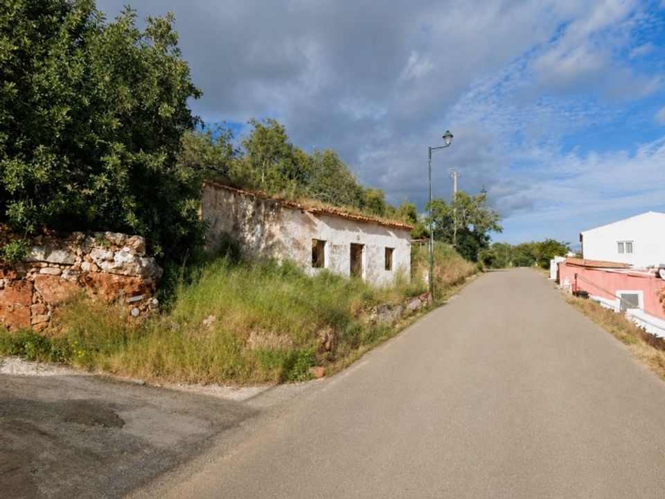 Grond in Alte, Faro - foto 1
