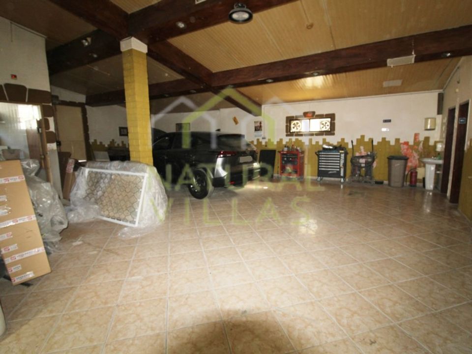 L'establiment comercial a Santa Barbara de Nexe, Faro - foto 5