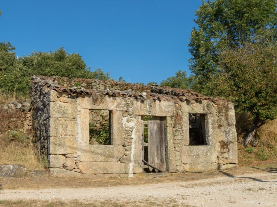Helårsgrund i Codesseiro, Guarda - foto 1
