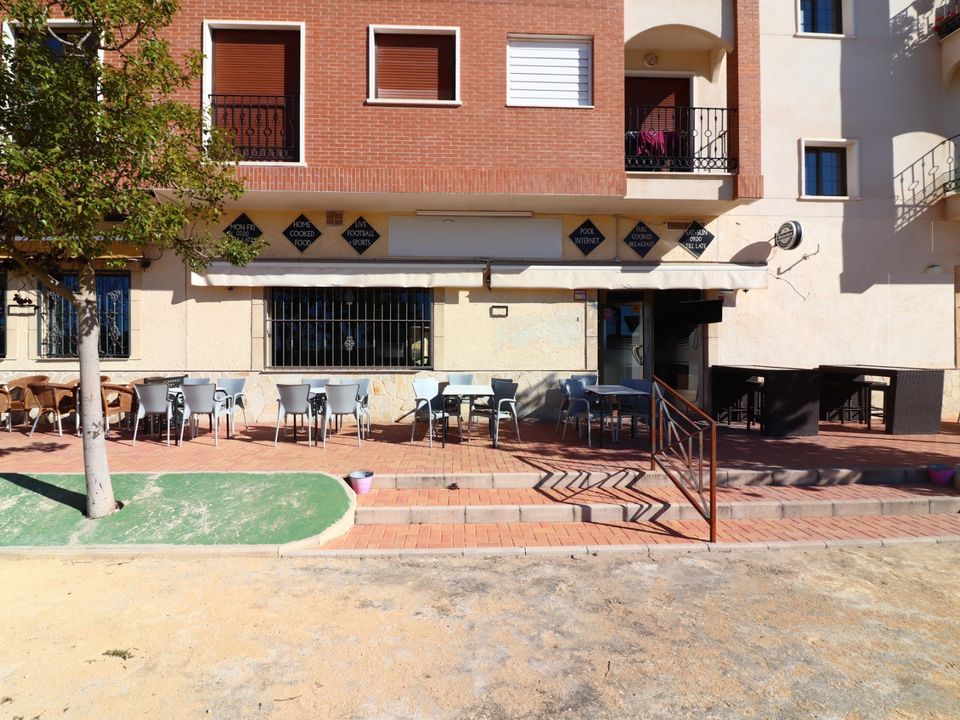 Erhvervsejendom i Formentera Del Segura, Alicante - foto 1
