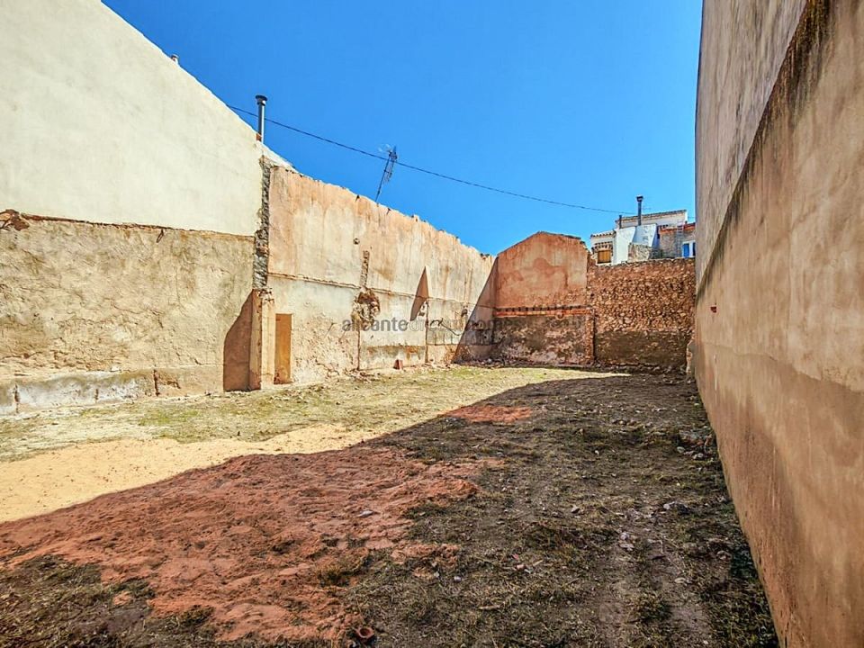 Helårsgrund i Pinoso, Alicante - foto 3