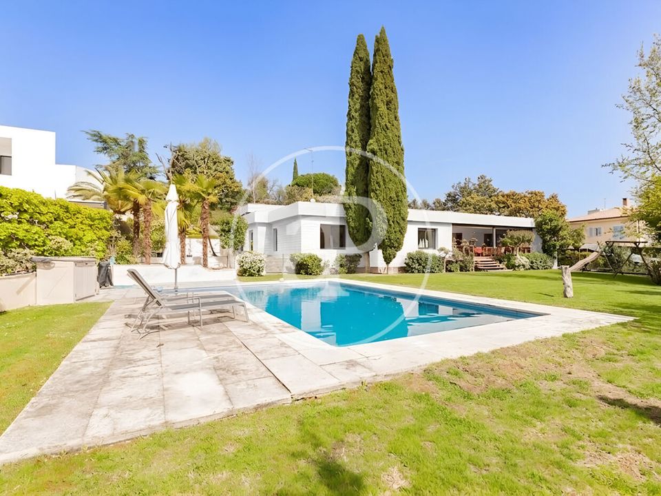 Villa i San Sebastian De Los Reyes, Madrid - foto 1